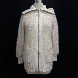 Like new Great conditions Anthropologie sweater